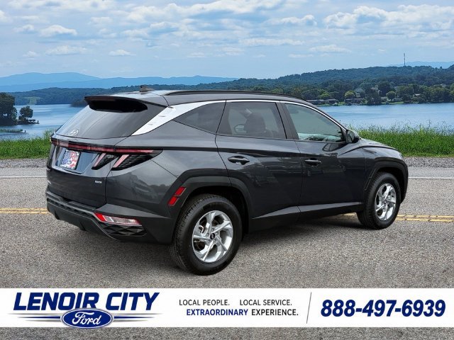 Used 2023 Hyundai Tucson SEL AWD/4WD image 3