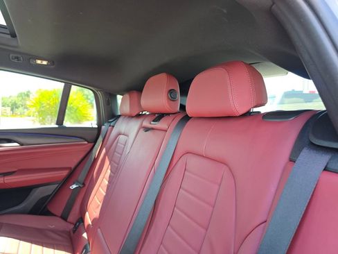Used 2023 BMW X4 xDrive30i w/ M Sport Package AWD/4WD image 22