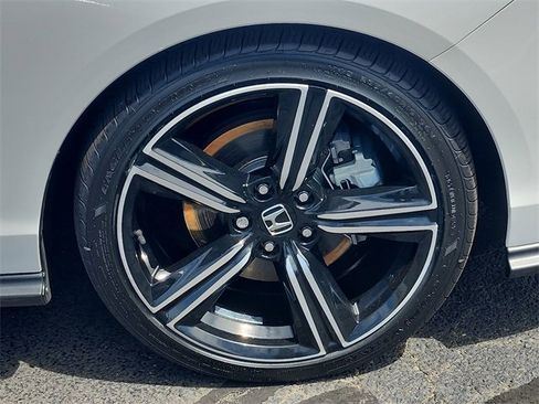 Used 2024 Honda Accord Sport image 8