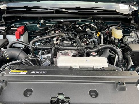 Certified 2025 Toyota 4Runner TRD Off-Road Premium image 46