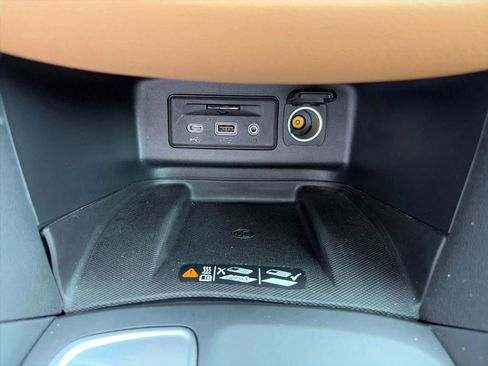 Used 2019 Chevrolet Equinox Premier FWD image 19