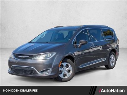 Used 2017 Chrysler Pacifica Touring-L Plus