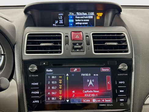 Used 2018 Subaru Forester 2.5i Premium w/ All-Weather Package image 19