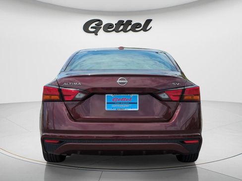 Used 2024 Nissan Altima 2.5 SV FWD image 6