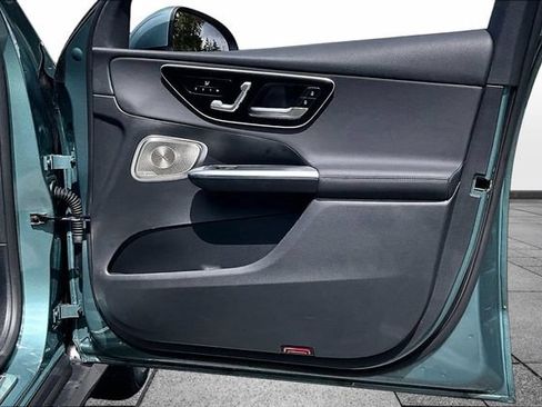 Certified 2026 Mercedes-Benz GLC 300 4MATIC image 32
