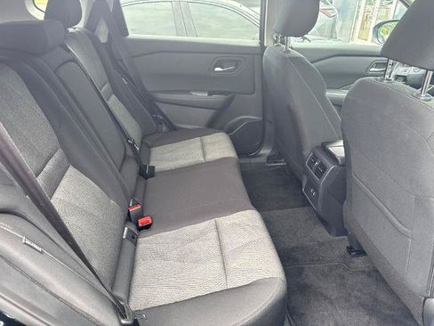 Certified 2026 Nissan Rogue SV FWD image 7