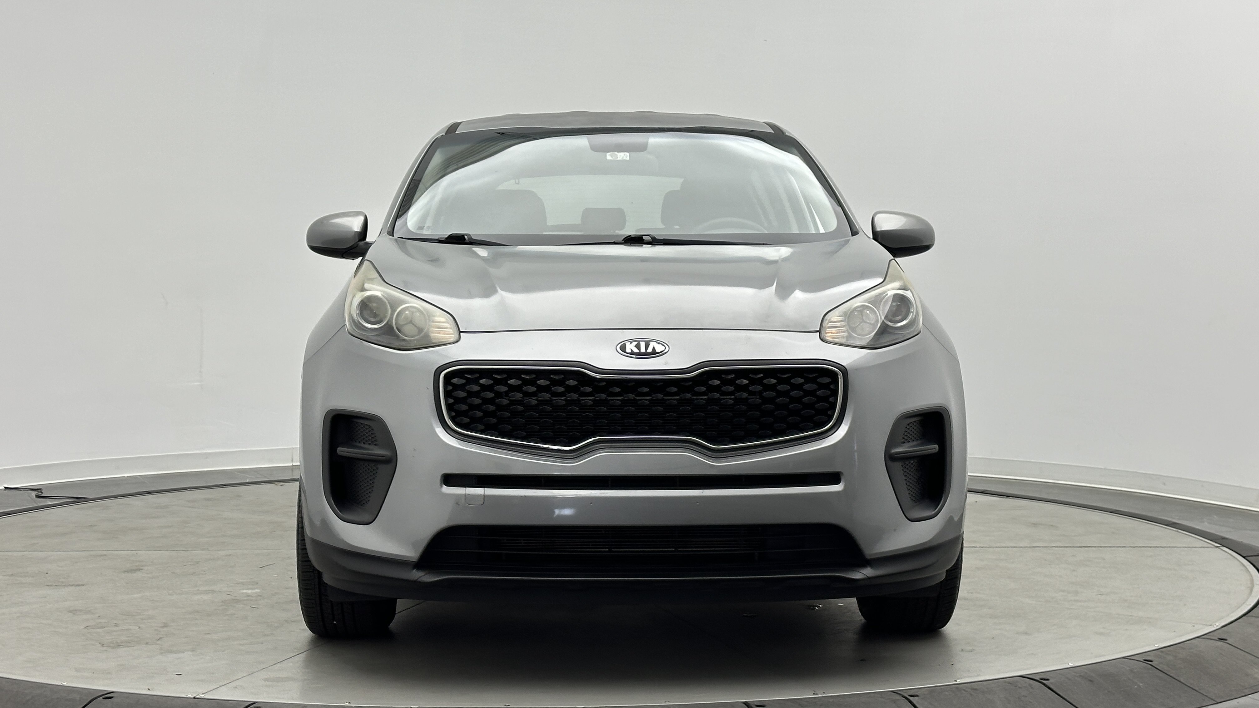 Used 2019 Kia Sportage LX FWD image 2