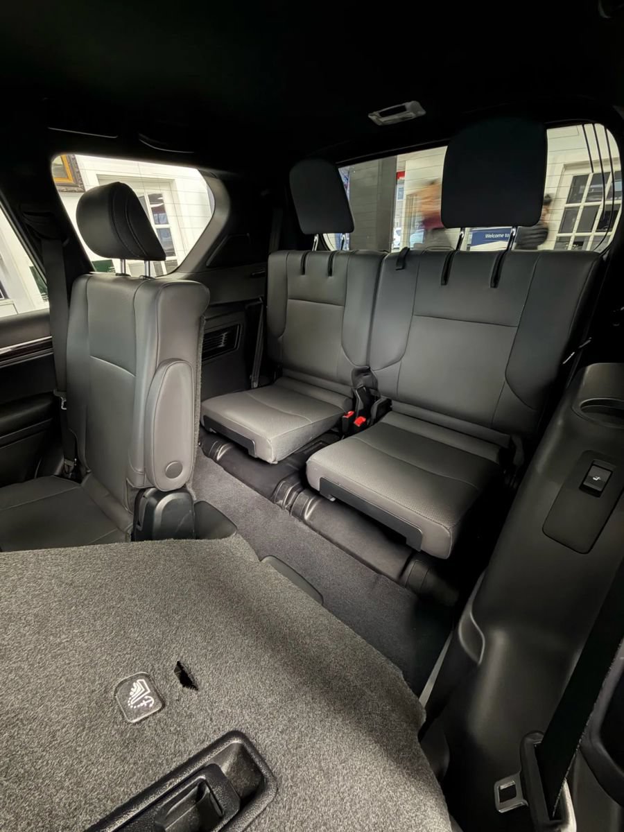 Used 2023 Lexus GX 460 Premium AWD/4WD image 30