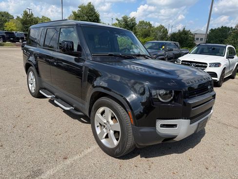 Used 2024 Land Rover Defender 130 S AWD/4WD image 3