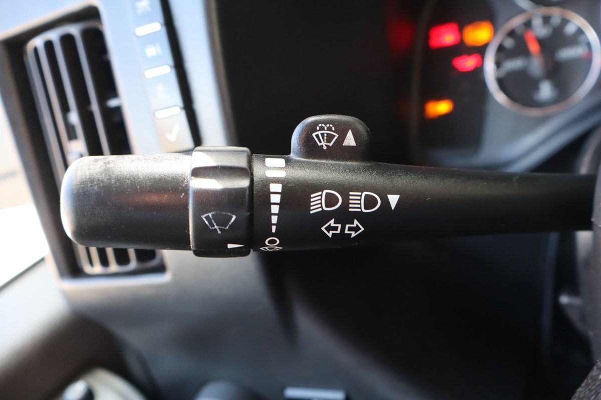 Used 2017 Chevrolet Express 3500 LT RWD image 31
