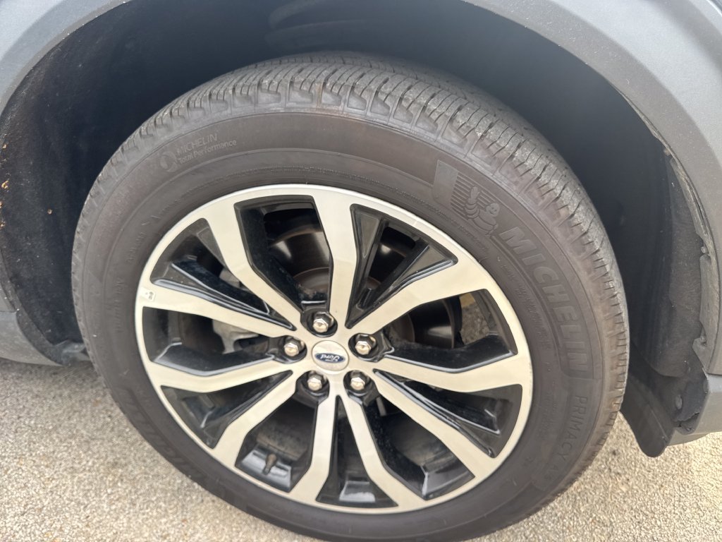 Used 2025 Ford Explorer ST-Line AWD/4WD image 4