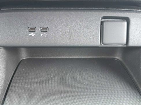 Used 2024 Honda Prologue EX image 29