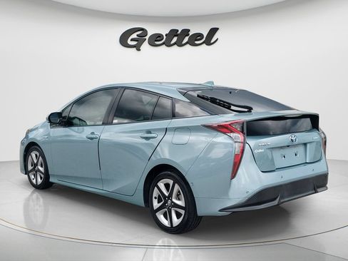 Used 2018 Toyota Prius Four Touring FWD image 7