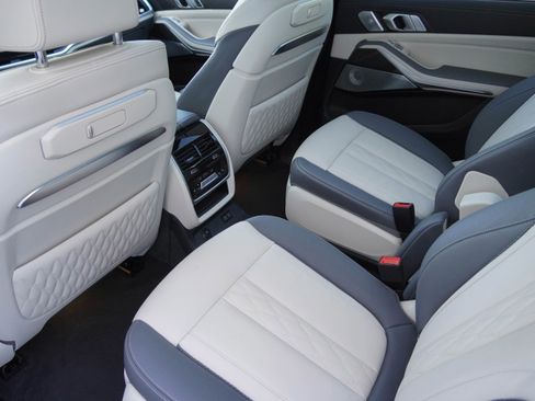 Certified 2024 BMW X7 M60i w/ Executive Package AWD/4WD image 34
