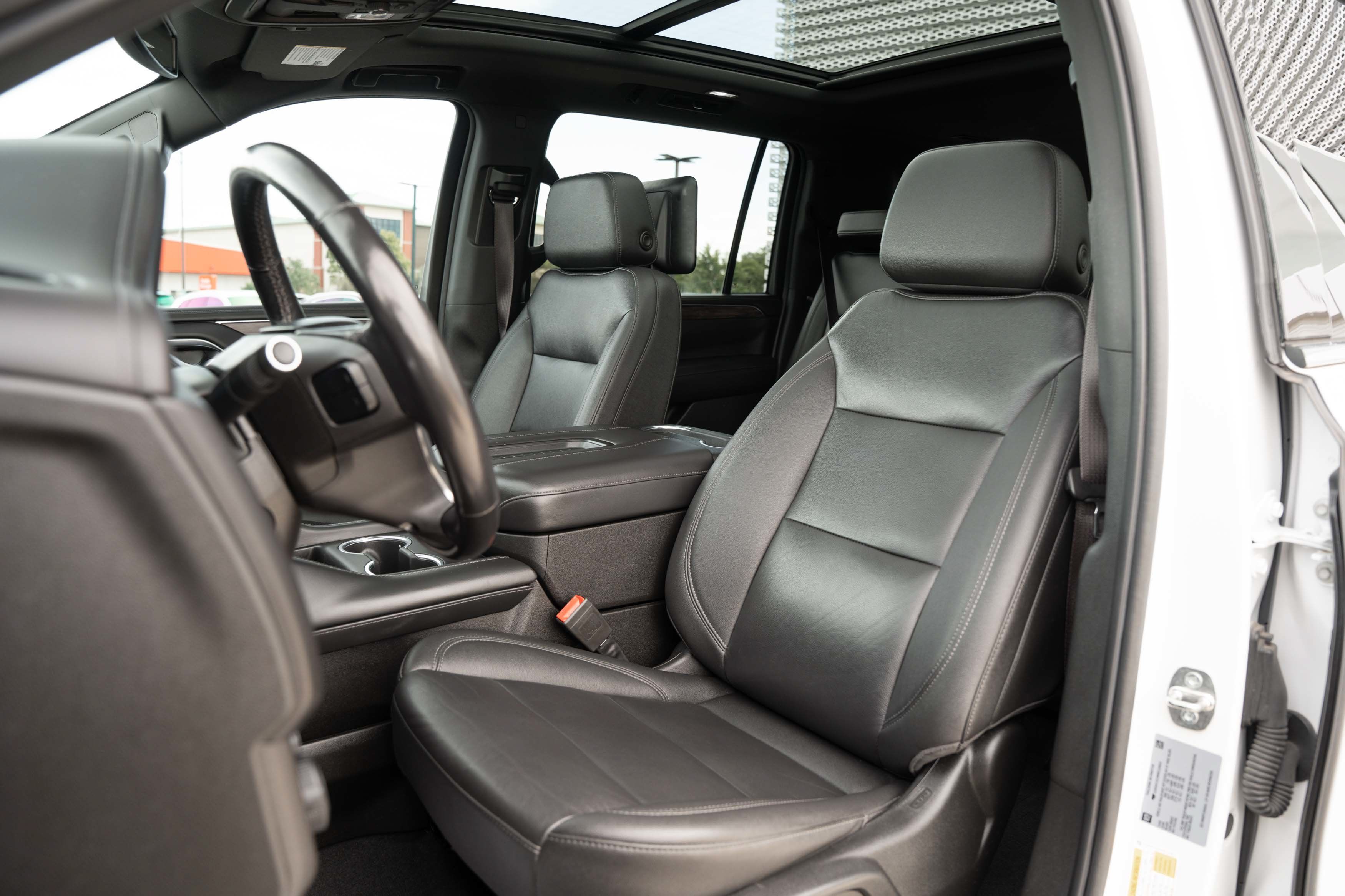 Used 2022 Chevrolet Suburban LT w/ LT Signature Package AWD/4WD image 20