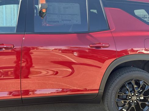 New 2026 Chevrolet Traverse LT w/ Midnight/Sport Edition image 17