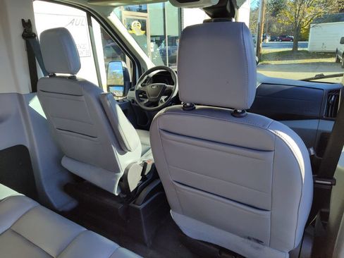 Used 2019 Ford Transit 350 XL RWD image 18