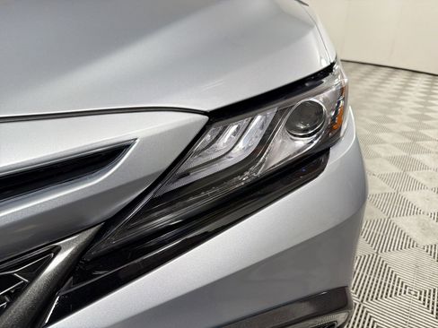 Used 2024 Toyota Camry XSE image 11