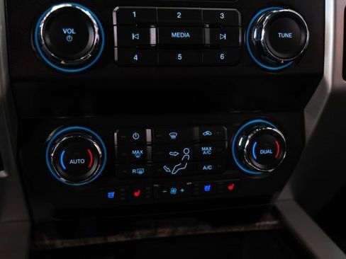 Used 2019 Ford F250 Lariat w/ Lariat Ultimate Package image 26