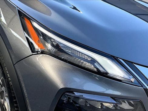 Used 2021 Nissan Rogue S FWD image 27