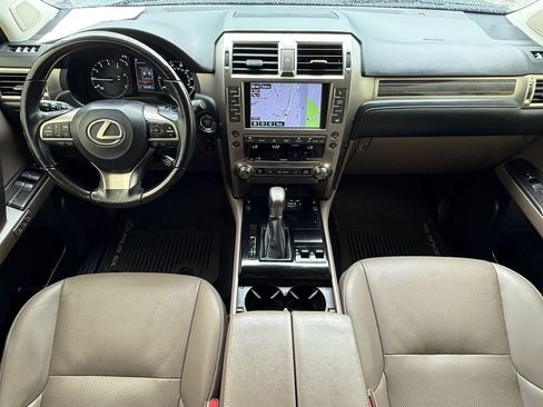 Used 2020 Lexus GX 460 Premium w/ Premium Package AWD/4WD image 15