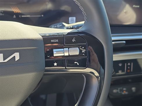 New 2026 Kia Sorento LX image 32