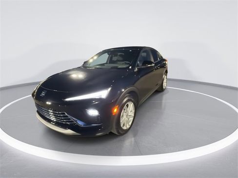 Used 2024 Buick Envista Preferred w/ Convenience I Package image 4