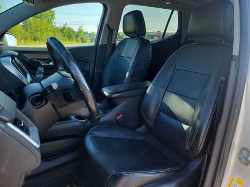 Used 2020 GMC Terrain SLT w/ Preferred Package AWD/4WD image 10