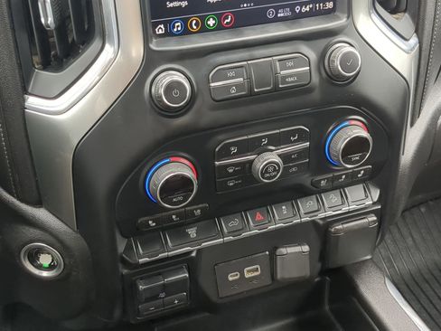 Used 2020 Chevrolet Silverado 2500 LTZ AWD/4WD image 16
