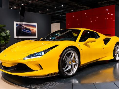 Used 2021 Ferrari F8 Tributo RWD image 46