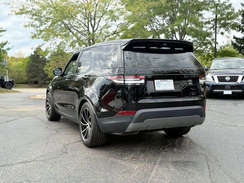 Used 2017 Land Rover Discovery SE AWD/4WD image 13