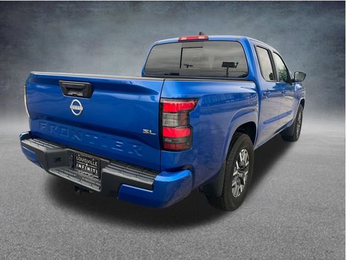 Used 2024 Nissan Frontier SL RWD image 8
