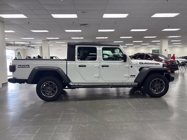 Used 2021 Jeep Gladiator Sport w/ Trailer Tow Package AWD/4WD image 8
