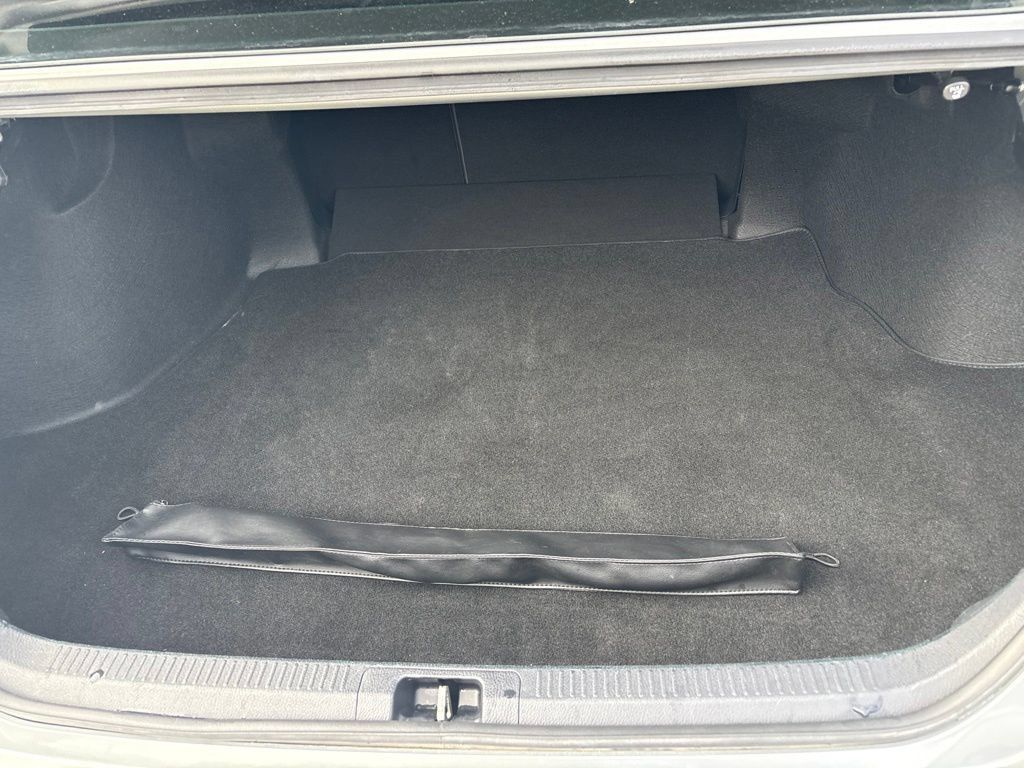 Used 2020 Toyota Camry SE FWD image 20