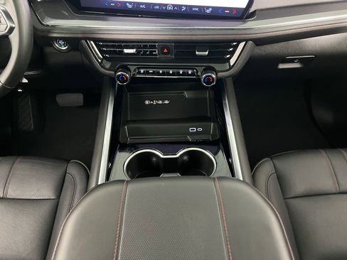 Used 2025 Chevrolet Suburban RST w/ Sun And Tow Package image 16