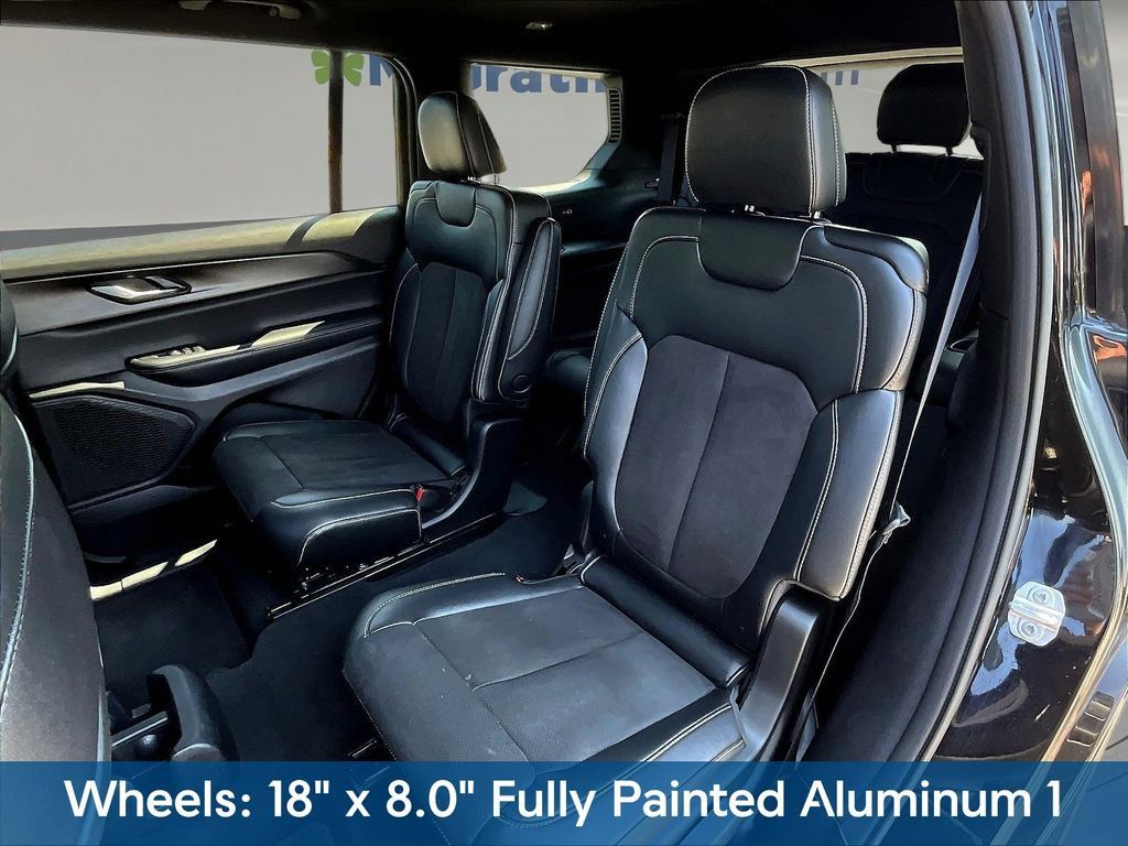 Used 2023 Jeep Grand Cherokee L Laredo AWD/4WD image 25