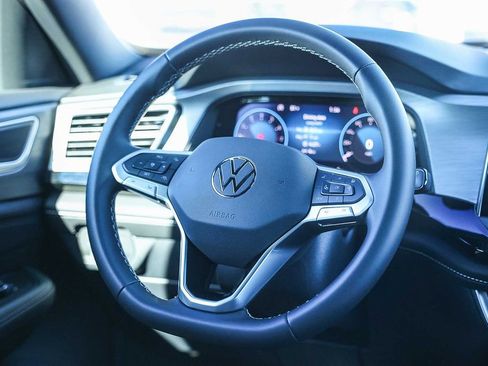 New 2026 Volkswagen Atlas Cross Sport SE image 23