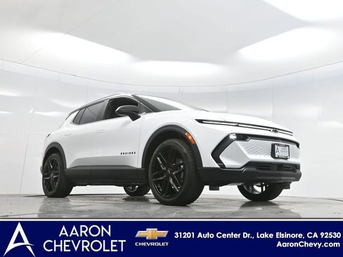 New 2026 Chevrolet Equinox EV LT image 2