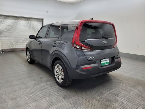 Used 2021 Kia Soul LX image 5