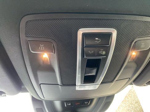 Used 2018 Mercedes-Benz GLS 450 4MATIC image 19