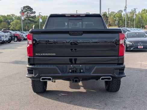 Used 2023 Chevrolet Silverado 1500 LT Trail Boss w/ Convenience Package II image 4