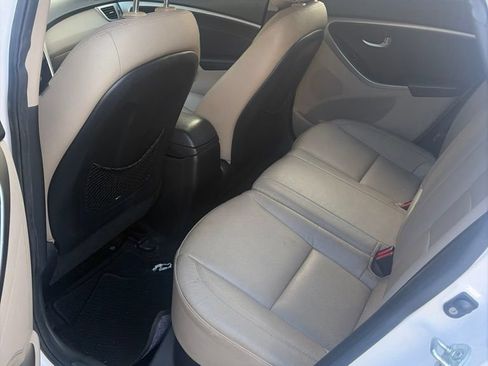 Used 2013 Hyundai Elantra GT w/ Style Pkg FWD image 9