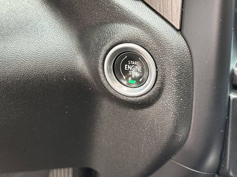 Used 2019 GMC Sierra 1500 Denali w/ Denali Ultimate Package AWD/4WD image 25