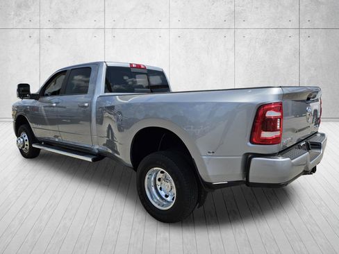 Used 2024 RAM 3500 Laramie AWD/4WD image 5