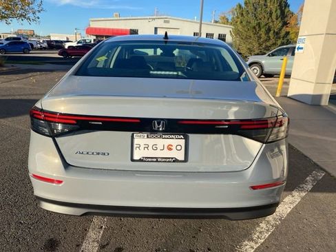 New 2025 Honda Accord SE image 7