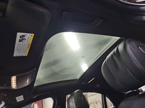 Used 2015 Mercedes-Benz S 550 Sedan image 31