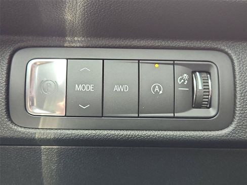 Used 2026 Chevrolet Traverse Z71 w/ Driver Confidence Package AWD/4WD image 18