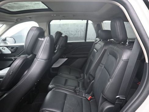 Used 2024 Lincoln Aviator Reserve w/ Equipment Group 201A image 18