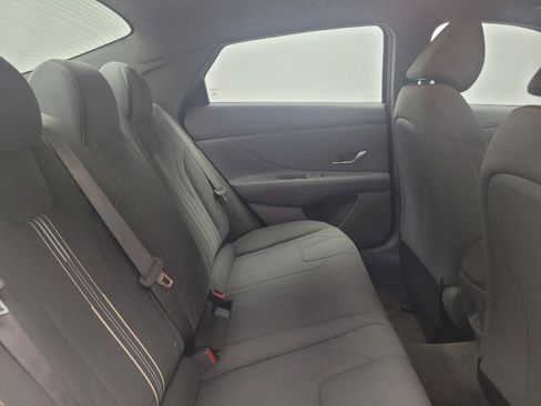 Used 2024 Hyundai Elantra SEL FWD image 19