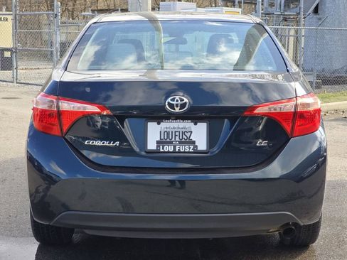 Used 2017 Toyota Corolla XLE image 12